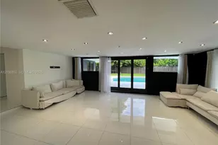 2115 Alamanda Dr, North Miami, FL 33181 - Photo 11