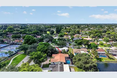 10541 Taft St, Pembroke Pines, FL 33026 - Photo 51