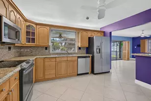 10541 Taft St, Pembroke Pines, FL 33026 - Photo 15