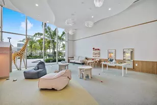 2411 Laguna Cir, Miami, FL 33181 - Photo 49