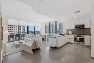 68 SE 6th St, Miami, FL 33131 - Photo 3