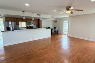 7010 NW 63rd Ct, Tamarac, FL 33321 - Photo 9