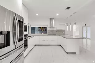 6951 S Miami Lakeway S, Miami Lakes, FL 33014 - Photo 11