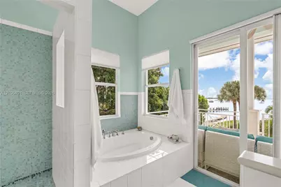 126 Point Pleasant Dr, Key Largo, FL 33037 - Photo 15