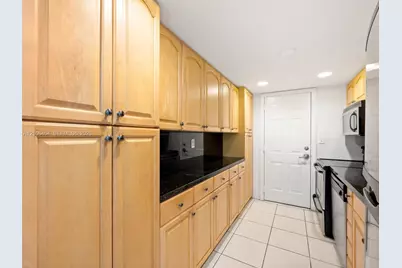 290 Sunrise Dr #1-B, Key Biscayne, FL 33149 - Photo 13