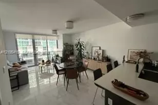488 NE 18th St, Miami, FL 33132 - Photo 3