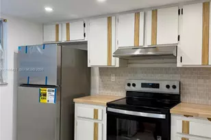 7440 Harding Ave, Miami Beach, FL 33141 - Photo 23