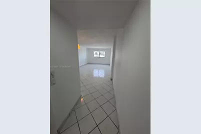 7440 Harding Ave #303, Miami Beach, FL 33141 - Photo 3