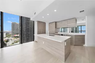 650 NE 32nd St, Miami, FL 33137 - Photo 5