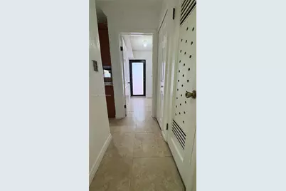 75 W 50th St, Hialeah, FL 33012 - Photo 9