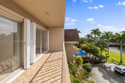 7900 Camino Cr #401, Miami, FL 33143 - Photo 5