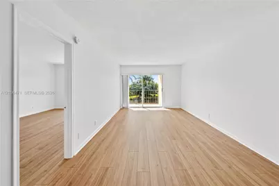 7900 Camino Cr #401, Miami, FL 33143 - Photo 7