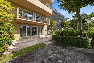 7900 Camino Cr #401, Miami, FL 33143 - Photo 1