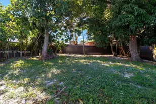 834 NW 115th St, Miami, FL 33168 - Photo 5