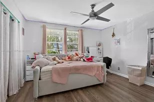 9939 NW 56th Pl, Coral Springs, FL 33076 - Photo 21