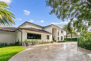 5720 SW 128th St, Pinecrest, FL 33156 - Photo 1