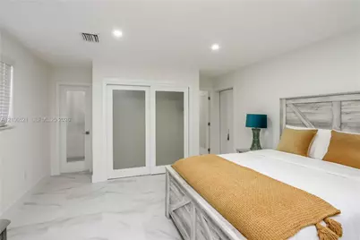 1030 SW 10th Ave, Miami, FL 33130 - Photo 15