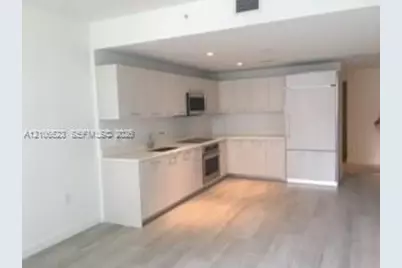 55 SW 9th St #1110, Miami, FL 33130 - Photo 5