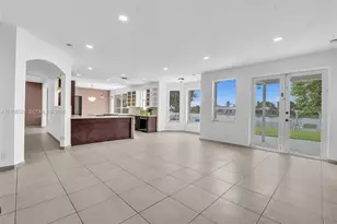 2048 NW 126th Ave, Pembroke Pines, FL 33028 - Photo 27