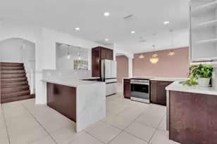 2048 NW 126th Ave, Pembroke Pines, FL 33028 - Photo 23
