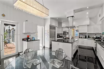 4760 N Bay Rd, Miami Beach, FL 33140 - Photo 33