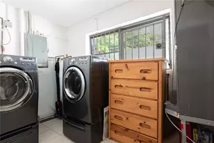 2800 NW 94th St, Miami, FL 33147 - Photo 17