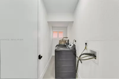 1359 NW 75th Ter, Miami, FL 33147 - Photo 27