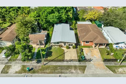 1359 NW 75th Ter, Miami, FL 33147 - Photo 41
