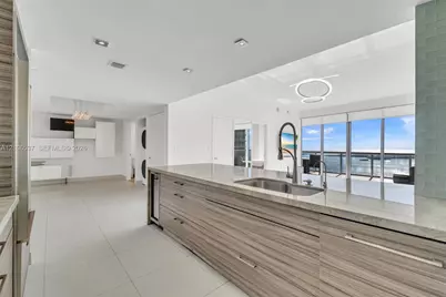 465 Brickell Ave #5203, Miami, FL 33131 - Photo 5