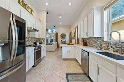13118 SW 32nd St, Miramar, FL 33027 - Photo 11
