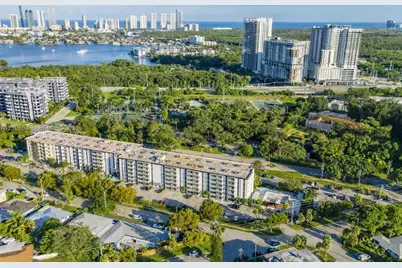 16950 W Dixie Hwy #330, North Miami Beach, FL 33160 - Photo 27