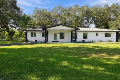 15700 SW 264th St, Homestead, FL 33031 - Photo 3