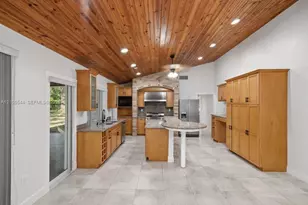 15700 SW 264th St, Homestead, FL 33031 - Photo 17