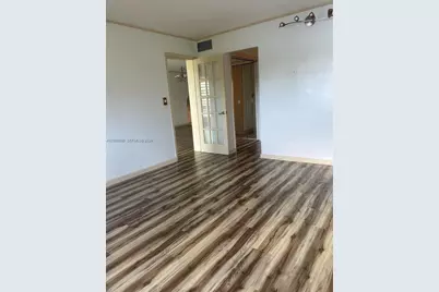 18901 NE 14th Ave #101, Miami, FL 33179 - Photo 13