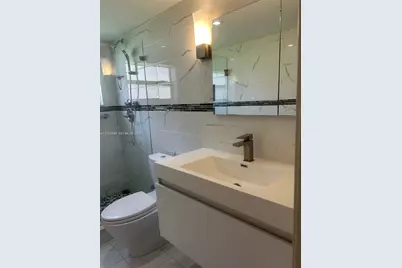 18901 NE 14th Ave #101, Miami, FL 33179 - Photo 15