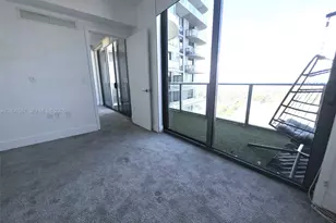 121 NE 34th St, Miami, FL 33137 - Photo 19