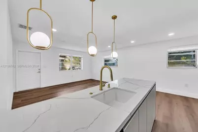 5645 SW 39th St, West Park, FL 33023 - Photo 15
