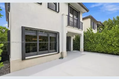 9805 W 34th Ct #1, Hialeah, FL 33018 - Photo 25