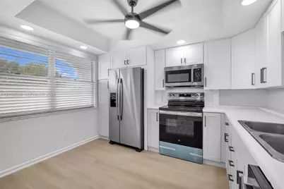 2505 Antigua Ter #E4, Coconut Creek, FL 33066 - Photo 5