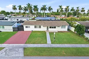 9551 SW 49th St, Miami, FL 33165 - Photo 1