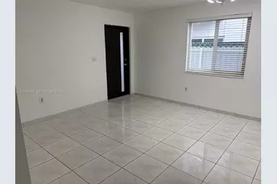 2754 SW 13th St #1st Fl, Miami, FL 33145 - Photo 5