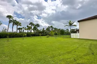 3224 Klays Ct, Royal Palm Beach, FL 33411 - Photo 39