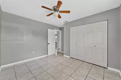 15380 NE 14th Ave, North Miami Beach, FL 33162 - Photo 21