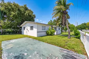 15380 NE 14th Ave, North Miami Beach, FL 33162 - Photo 3
