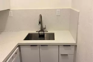 349 Meridian Ave, Miami Beach, FL 33139 - Photo 5
