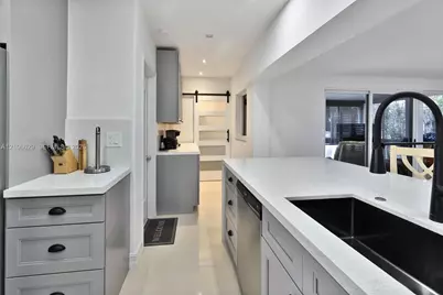 1431 S Ocean Blvd, Lauderdale by the Sea, FL 33062 - Photo 17