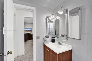 645 W 16th St, Hialeah, FL 33010 - Photo 17