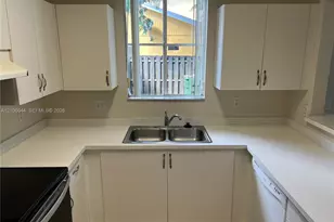 1489 SW 1st St, Homestead, FL 33030 - Photo 13