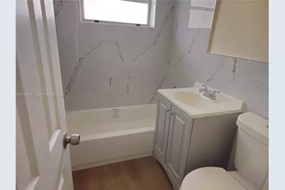 462 NW 25th Ct #462, Miami, FL 33125 - Photo 3