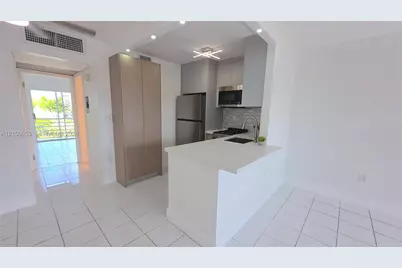65 NE 202nd Ter #Q30, North Miami Beach, FL 33179 - Photo 5